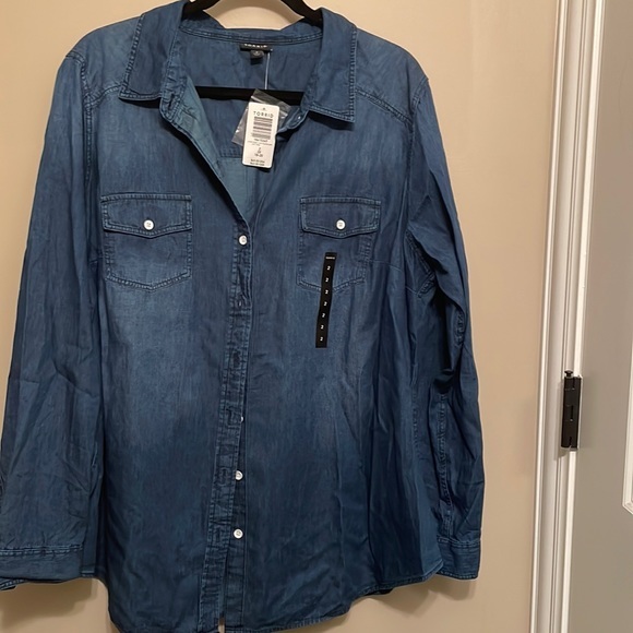 torrid Tops - NWT Torrid Denim like button down shirt
